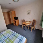 Schmidt 3*