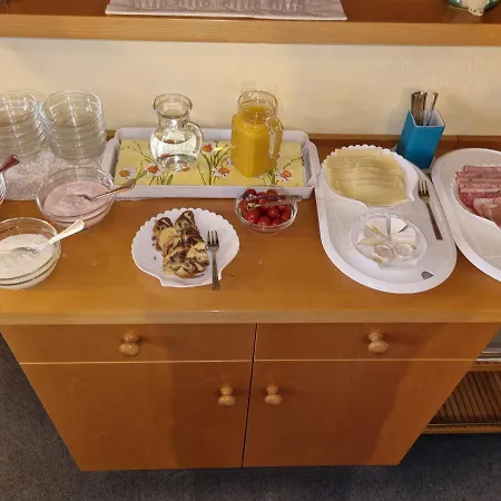 Schmidt ゲストハウス 3*